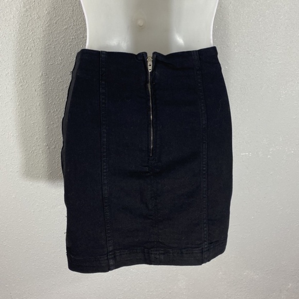 Vintage Free People Leopard Print Mini Skirt in Black Y2K X Small Office Siren